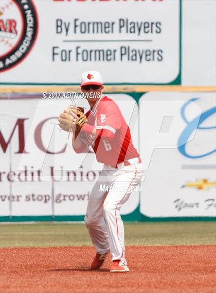Thumbnail 1 in Bridge City vs. Silsbee  (UIL 4A Region 3 Quarterfinal) photogallery.