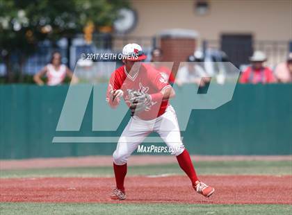 Thumbnail 2 in Bridge City vs. Silsbee  (UIL 4A Region 3 Quarterfinal) photogallery.