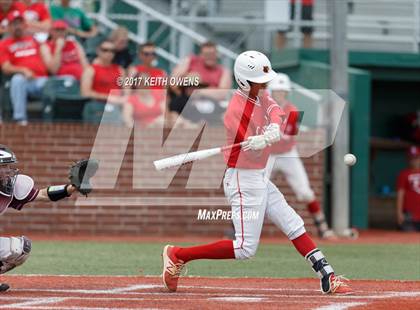 Thumbnail 3 in Bridge City vs. Silsbee  (UIL 4A Region 3 Quarterfinal) photogallery.