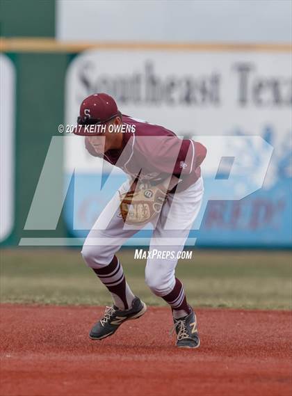 Thumbnail 3 in Bridge City vs. Silsbee  (UIL 4A Region 3 Quarterfinal) photogallery.