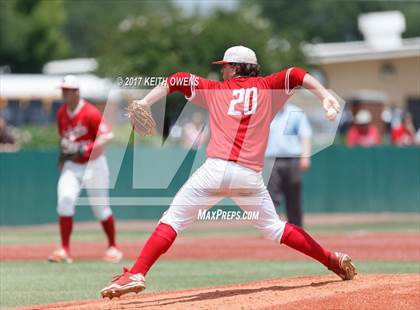 Thumbnail 3 in Bridge City vs. Silsbee  (UIL 4A Region 3 Quarterfinal) photogallery.