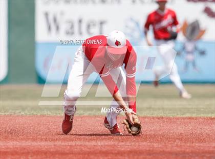 Thumbnail 3 in Bridge City vs. Silsbee  (UIL 4A Region 3 Quarterfinal) photogallery.