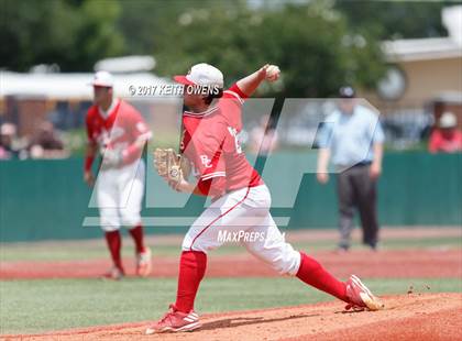 Thumbnail 2 in Bridge City vs. Silsbee  (UIL 4A Region 3 Quarterfinal) photogallery.