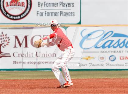 Thumbnail 2 in Bridge City vs. Silsbee  (UIL 4A Region 3 Quarterfinal) photogallery.