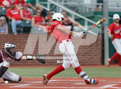 Thumbnail 2 in Bridge City vs. Silsbee  (UIL 4A Region 3 Quarterfinal) photogallery.