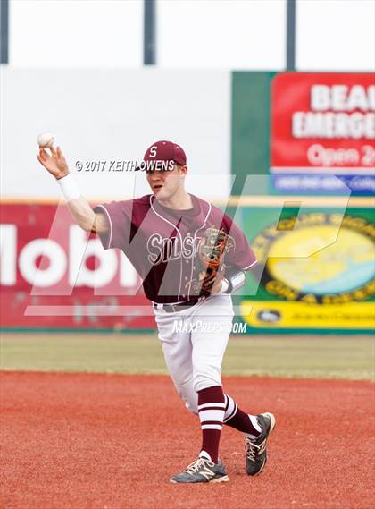 Thumbnail 3 in Bridge City vs. Silsbee  (UIL 4A Region 3 Quarterfinal) photogallery.