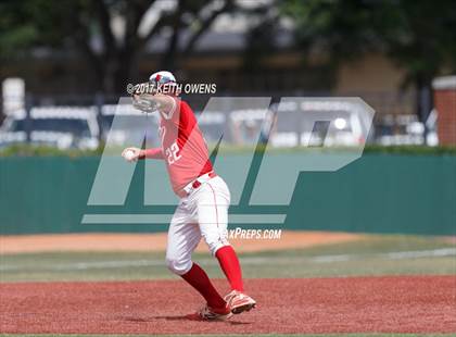 Thumbnail 2 in Bridge City vs. Silsbee  (UIL 4A Region 3 Quarterfinal) photogallery.