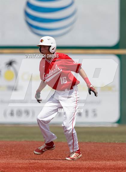 Thumbnail 1 in Bridge City vs. Silsbee  (UIL 4A Region 3 Quarterfinal) photogallery.