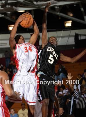 Thumbnail 2 in Commerce vs Central (Spalding Hoophall Classic) photogallery.