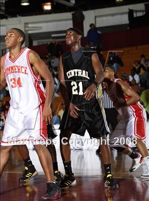 Thumbnail 1 in Commerce vs Central (Spalding Hoophall Classic) photogallery.
