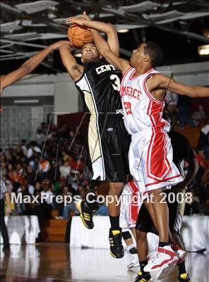 Thumbnail 2 in Commerce vs Central (Spalding Hoophall Classic) photogallery.