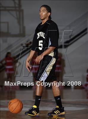 Thumbnail 3 in Commerce vs Central (Spalding Hoophall Classic) photogallery.