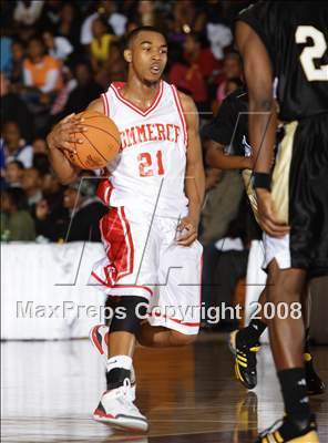 Thumbnail 2 in Commerce vs Central (Spalding Hoophall Classic) photogallery.