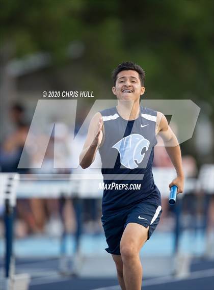 Thumbnail 1 in Berkeley Prep Track and Field invitational photogallery.