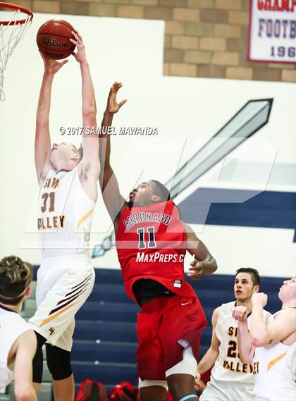 Thumbnail 2 in Simi Valley vs Coronado photogallery.