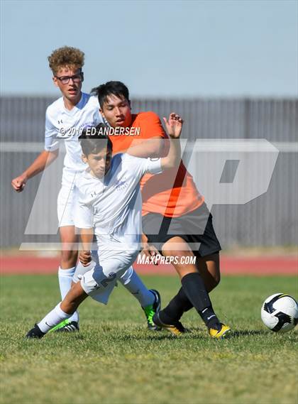 Thumbnail 1 in Fernley @ Yerington photogallery.