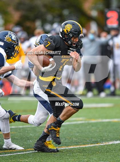 Thumbnail 3 in Victor @ McQuaid Jesuit (NYSPHSAA Section 5 Class AA Football Final) photogallery.