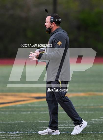 Thumbnail 2 in Victor @ McQuaid Jesuit (NYSPHSAA Section 5 Class AA Football Final) photogallery.