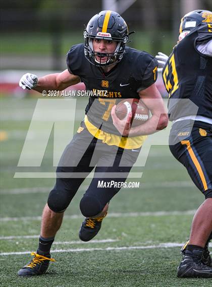 Thumbnail 3 in Victor @ McQuaid Jesuit (NYSPHSAA Section 5 Class AA Football Final) photogallery.