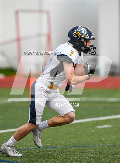 Thumbnail 1 in Victor @ McQuaid Jesuit (NYSPHSAA Section 5 Class AA Football Final) photogallery.