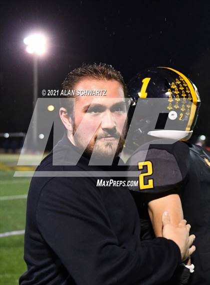 Thumbnail 2 in Victor @ McQuaid Jesuit (NYSPHSAA Section 5 Class AA Football Final) photogallery.