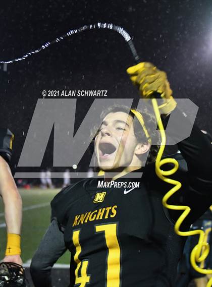 Thumbnail 2 in Victor @ McQuaid Jesuit (NYSPHSAA Section 5 Class AA Football Final) photogallery.