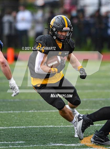 Thumbnail 1 in Victor @ McQuaid Jesuit (NYSPHSAA Section 5 Class AA Football Final) photogallery.