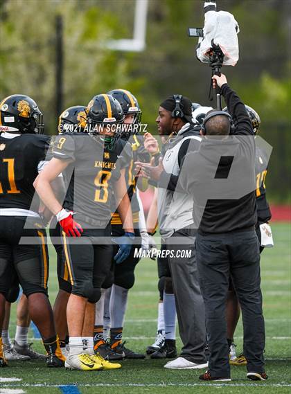 Thumbnail 3 in Victor @ McQuaid Jesuit (NYSPHSAA Section 5 Class AA Football Final) photogallery.