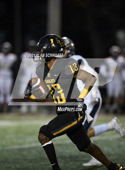 Thumbnail 2 in Victor @ McQuaid Jesuit (NYSPHSAA Section 5 Class AA Football Final) photogallery.