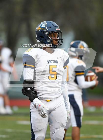 Thumbnail 1 in Victor @ McQuaid Jesuit (NYSPHSAA Section 5 Class AA Football Final) photogallery.
