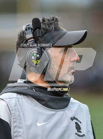 Thumbnail 2 in Victor @ McQuaid Jesuit (NYSPHSAA Section 5 Class AA Football Final) photogallery.