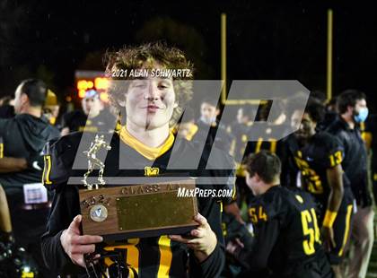 Thumbnail 2 in Victor @ McQuaid Jesuit (NYSPHSAA Section 5 Class AA Football Final) photogallery.