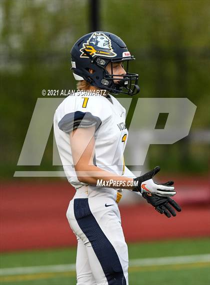 Thumbnail 2 in Victor @ McQuaid Jesuit (NYSPHSAA Section 5 Class AA Football Final) photogallery.