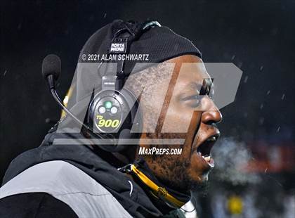 Thumbnail 1 in Victor @ McQuaid Jesuit (NYSPHSAA Section 5 Class AA Football Final) photogallery.