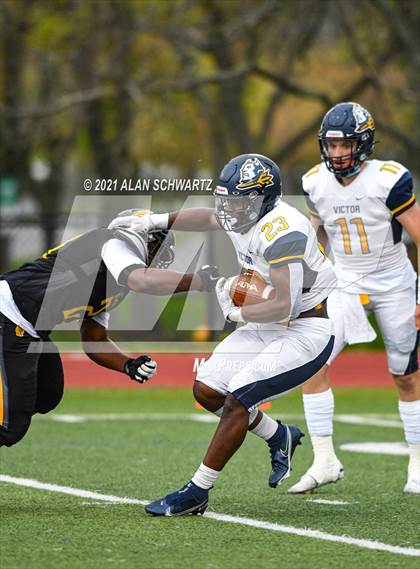 Thumbnail 3 in Victor @ McQuaid Jesuit (NYSPHSAA Section 5 Class AA Football Final) photogallery.