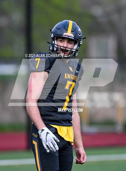 Thumbnail 2 in Victor @ McQuaid Jesuit (NYSPHSAA Section 5 Class AA Football Final) photogallery.