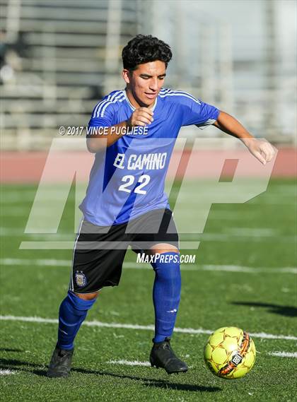 Thumbnail 2 in El Camino Real @ Crescenta Valley photogallery.