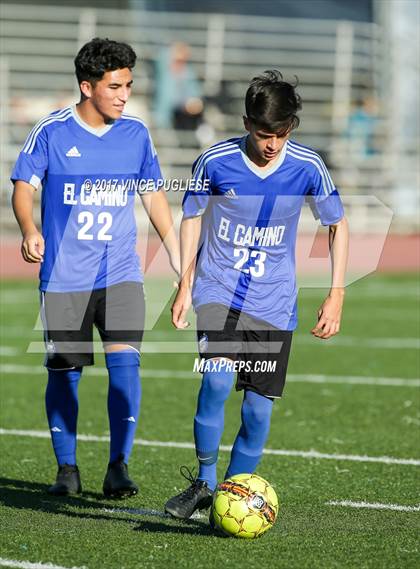 Thumbnail 1 in El Camino Real @ Crescenta Valley photogallery.