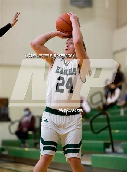 Thumbnail 3 in Dilley @ Luling photogallery.