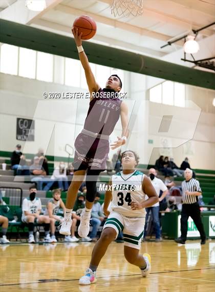 Thumbnail 3 in Dilley @ Luling photogallery.