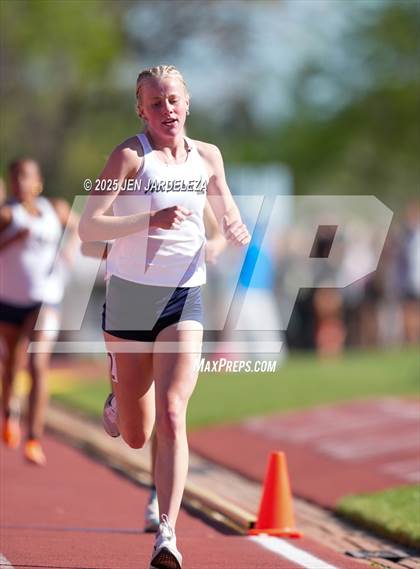 Thumbnail 3 in CHSAA Finals 4A (3200 Meter) photogallery.
