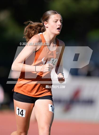 Thumbnail 2 in CHSAA Finals 4A (3200 Meter) photogallery.