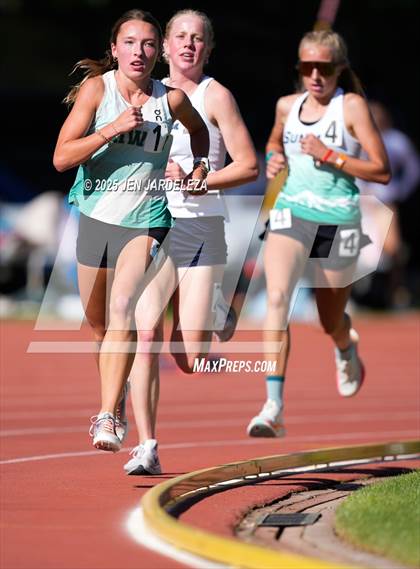 Thumbnail 2 in CHSAA Finals 4A (3200 Meter) photogallery.