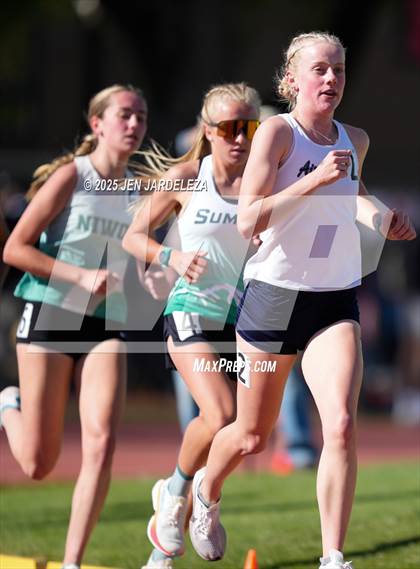 Thumbnail 1 in CHSAA Finals 4A (3200 Meter) photogallery.