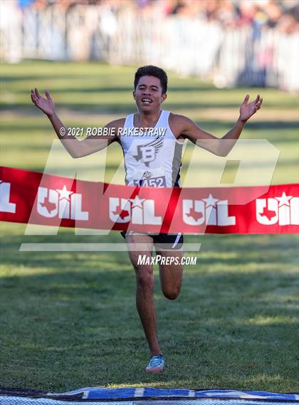 Thumbnail 2 in UIL Cross Country 2A Finals (5K) photogallery.