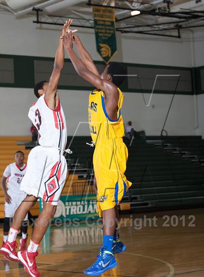 Thumbnail 1 in Creekview vs Samuel (Carrollton-Farmers Branch Basketball Classic) photogallery.