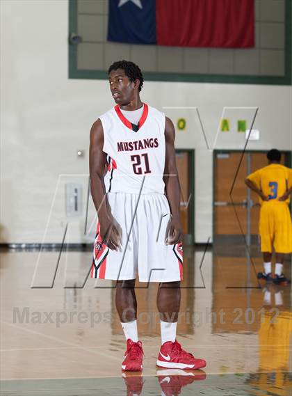 Thumbnail 1 in Creekview vs Samuel (Carrollton-Farmers Branch Basketball Classic) photogallery.