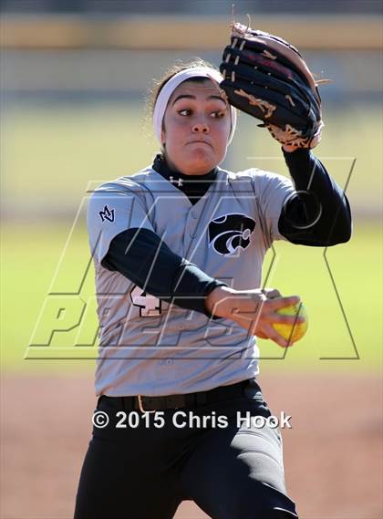 Thumbnail 1 in Mountain View v Desert View (Tucson Badger Invitational) photogallery.