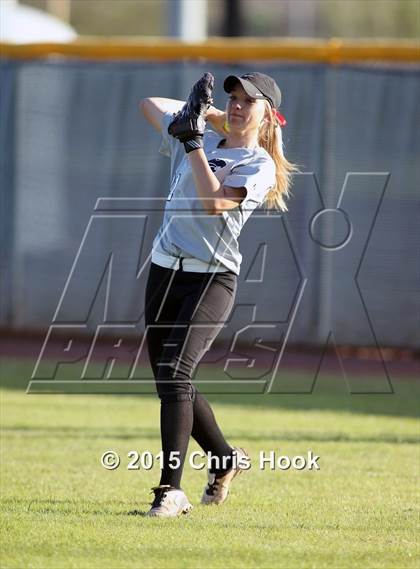 Thumbnail 2 in Mountain View v Desert View (Tucson Badger Invitational) photogallery.