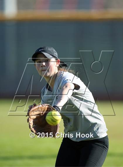Thumbnail 2 in Mountain View v Desert View (Tucson Badger Invitational) photogallery.
